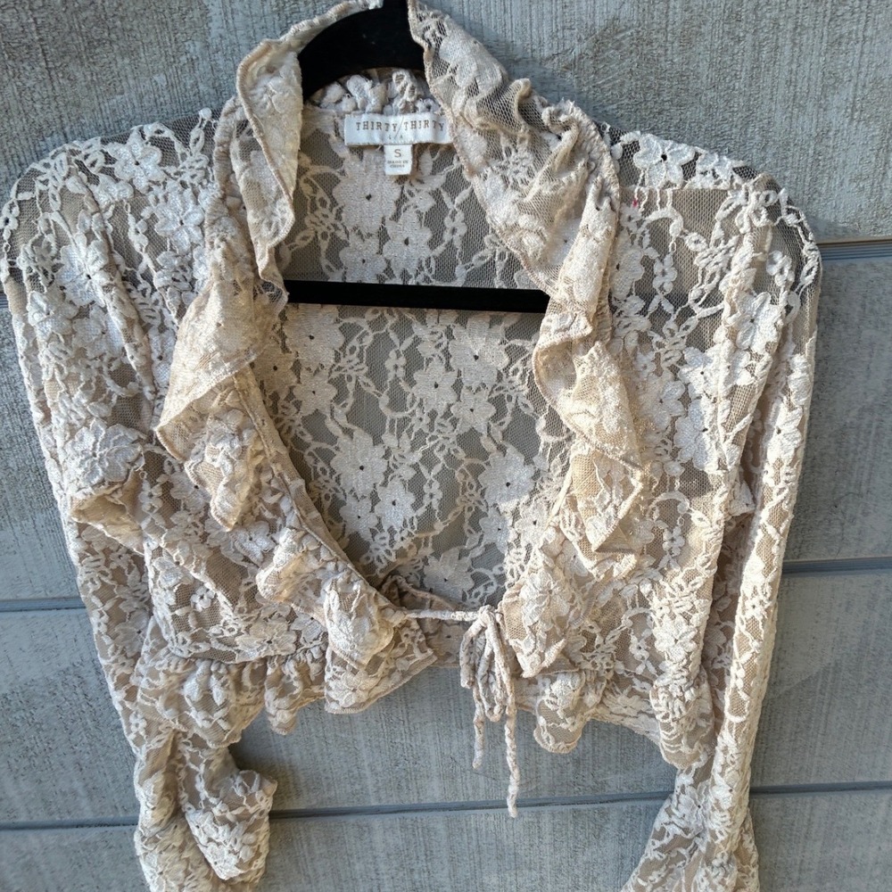 Thirty Thirty Lace Bolero Shrug Ruffle Tie Front Y2K Coquette Romantic Vamp
